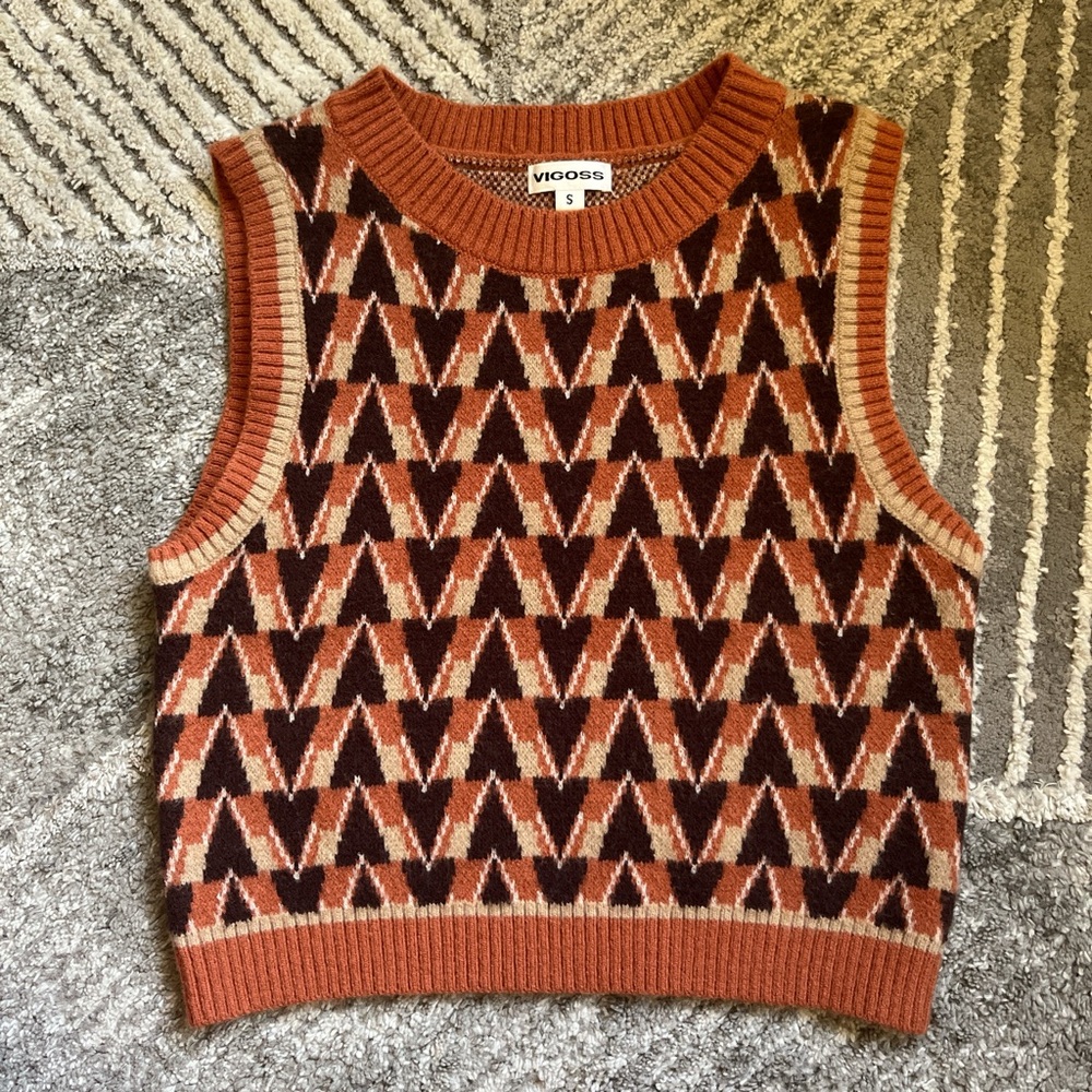 Vigoss Rust Brown Black Geometric Knit Sweater Vest